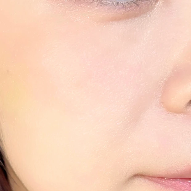 SUQQU コンプレクションフェイスカラー 04 優纏のメイク例