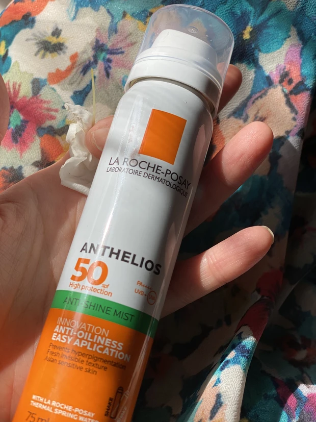 テラス席で要注意！日やけ止めを塗り忘れがちな○○。_2_1