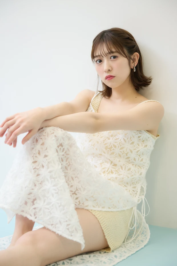 超ときめき♡宣伝部・小泉遥香さん初のソロ写真集「はるのとなり。」が発売! 撮影前の美容ルーティンを取材_4