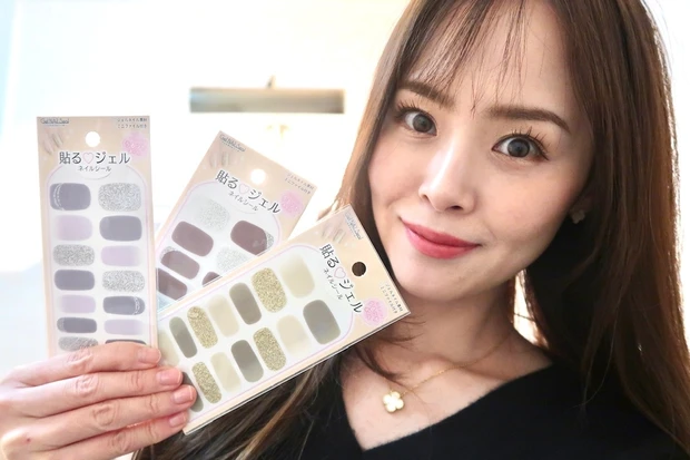 【セリアのネイルシールが使える！ジェルネイルのようなネイルシール】_10
