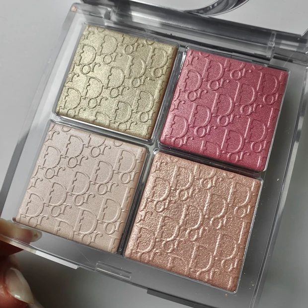 2025MYベスコスハイライト③Dior バックステージ グロウ マキシマイザー パレット 004 ローズゴールドグロウ