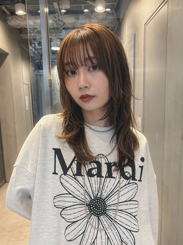 ヘアカタログ ミディアム ミディアムヘア 前髪あり サイド
