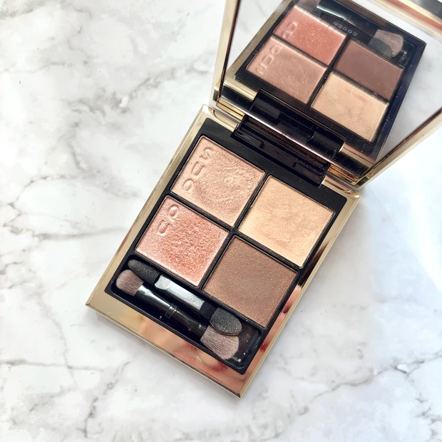 田中みな実さんも愛用。SUQQU シグニチャーカラーアイズ 14 夕琥珀のパッケージ写真