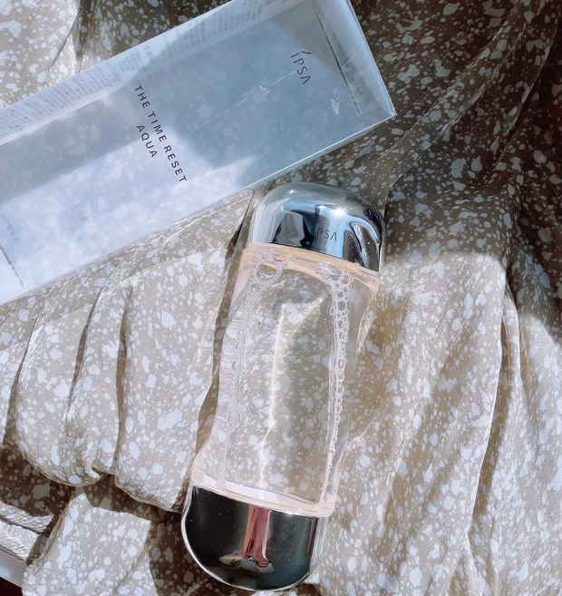 【大容量でパシャ使いOK！】カラダと同じく、肌も『水分補給』。薬用化粧水で目指す『みずみずしい肌』【IPSA】_2