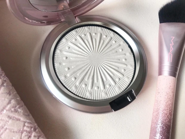 華やかで可愛いMACのホリデーコレクション!_3