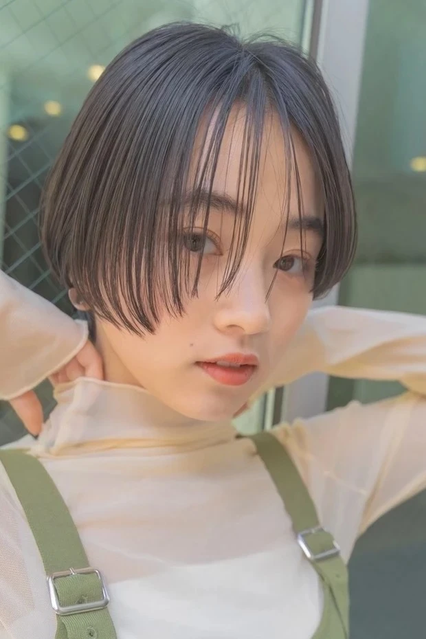 伸ばしかけ　髪型　ショート　伸ばしかけ前髪でも可愛い、洒落感たっぷり美人ショート