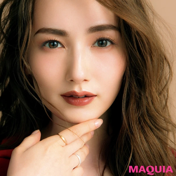 誰でも簡単に整形級！ 人中短縮メイクを小田切ヒロさんがレクチャー