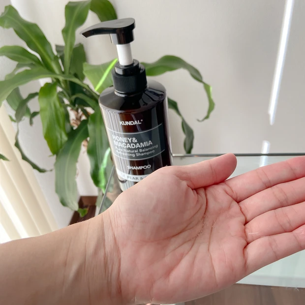 【一度使ったらやめられない!】40代現役女子アナが愛用中のシャントリをご紹介🫧KUNDAL「PREMIUM HAIR CARE SPECIAL SET」💇♀️_2_1