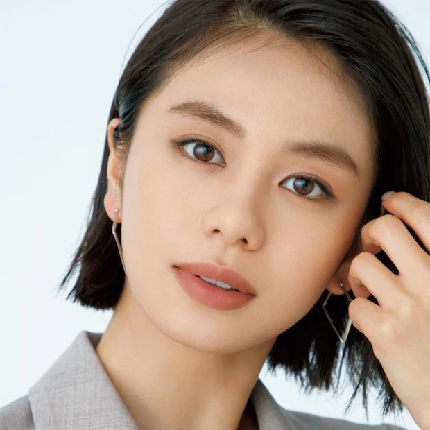 【5位】骨格ストレートにおすすめな2023年春の新作ファンデーション&ベースアイテム