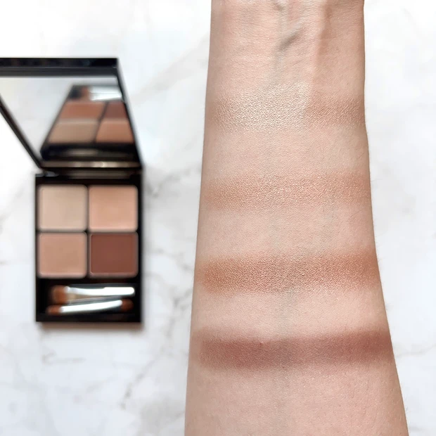 &be パレットアイシャドウ ナチュラルベージュのスウォッチ写真