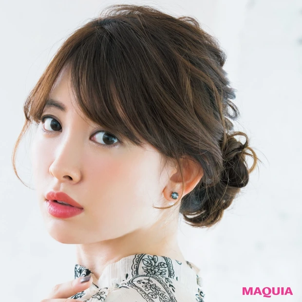 簡単なのにこなれて見える！ 後ろ姿がエレガントな“編みりんぱ”テクニック