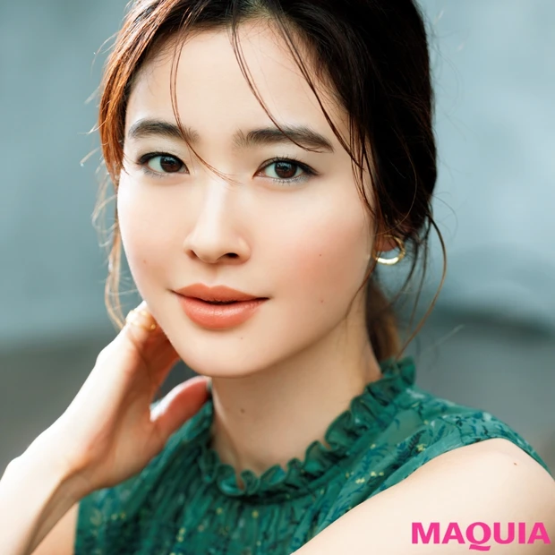 男顔×シンプルさんの魅力倍増メイクはこれ！ 透け感グレーシャドウで洒落た…