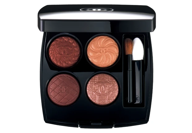 マキア　藤田ニコル 秋メイク　シャネル レ キャトル オンブル ブトン 219