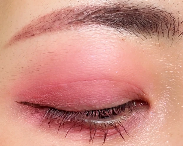 mude　ミュード   フレッシュ ストロベリー エディション　フィルライヴリーアイシャドウパレット　韓国コスメ