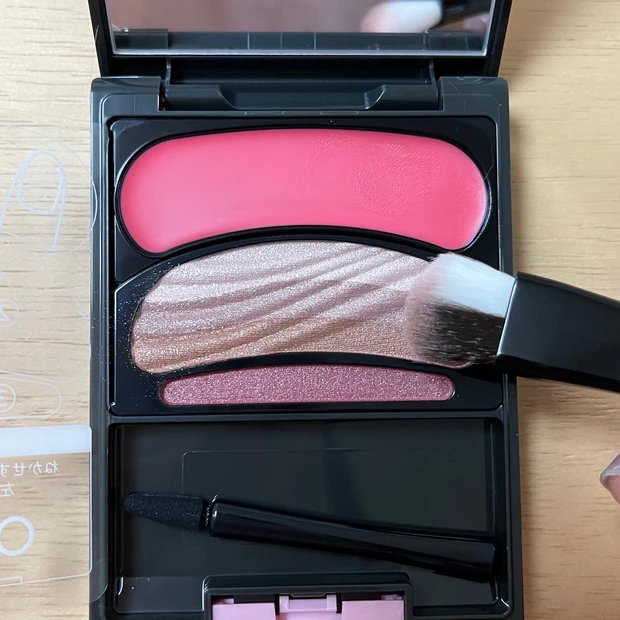 花王「AUBE」のブラシひと塗りシャドウNで東京顔と神戸顔のメイクをしてみた！_3_1