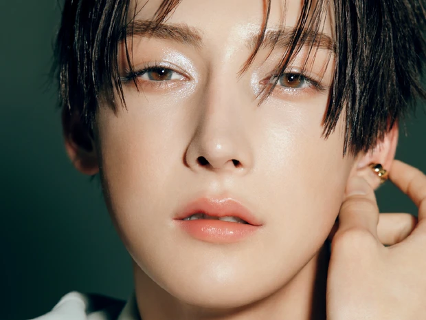 ROIROM・浜川路己さんが魅せる、濡れツヤメイク。「ステージに立つ日は、これでキメたい！」