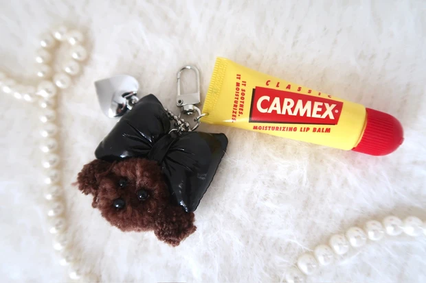 キーホルダーリップ  プードル×CARMEX