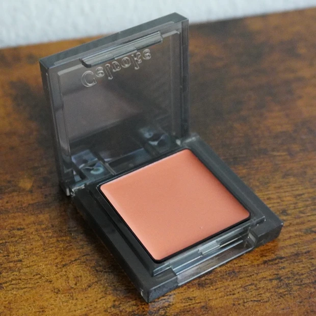 Celvoke インフィニトリー カラー N 01 シーキングステディの物撮り