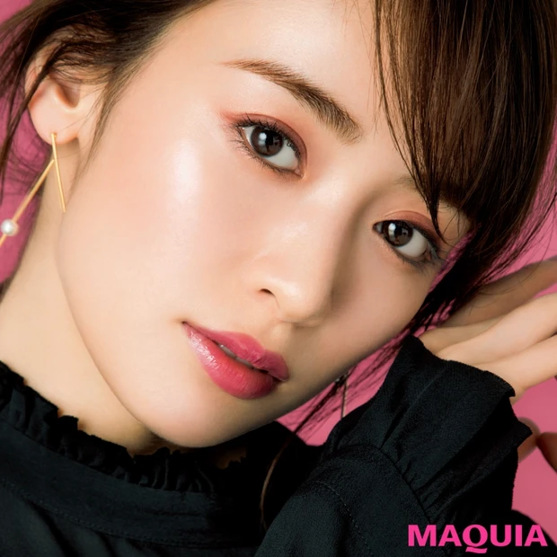赤ブラウンで美人顔! 使える春のブラウンパレットで端正な顔立ちに