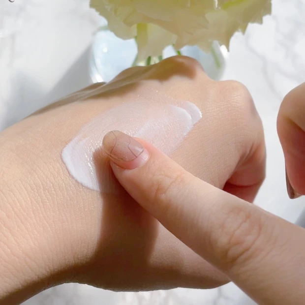 【オイリー肌さん必見】プリマ史上、圧倒的にテカらない化粧下地が更にパワーアップして登場！_2_1