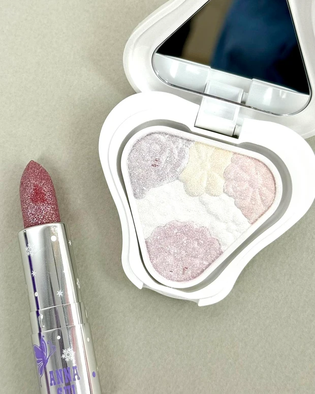 リップスティック リミテッド 300、アイ ＆ フェイスカラー 02