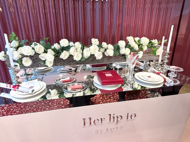 House of Hermeで開催されたHer lip to BEAUTY新作美容液リップ「LIP TO LOVE SERUM」ローンチイベントの様子