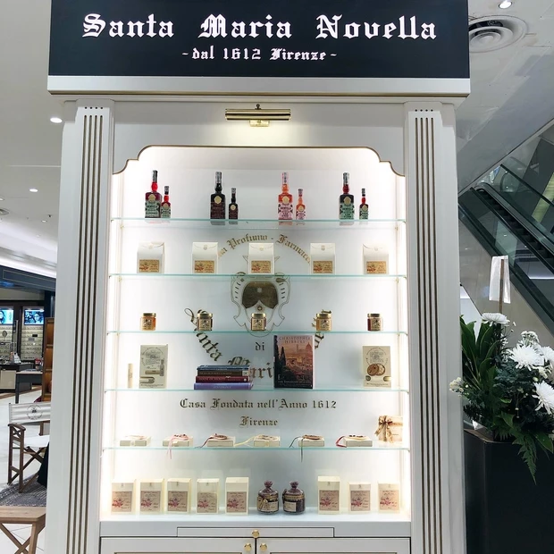 サンタ・マリア・ノヴェッラの旗艦店がシンガポールにオープン！人気のローズウォーターが最高の癒しに | マキアオンライン(MAQUIA ONLINE)
