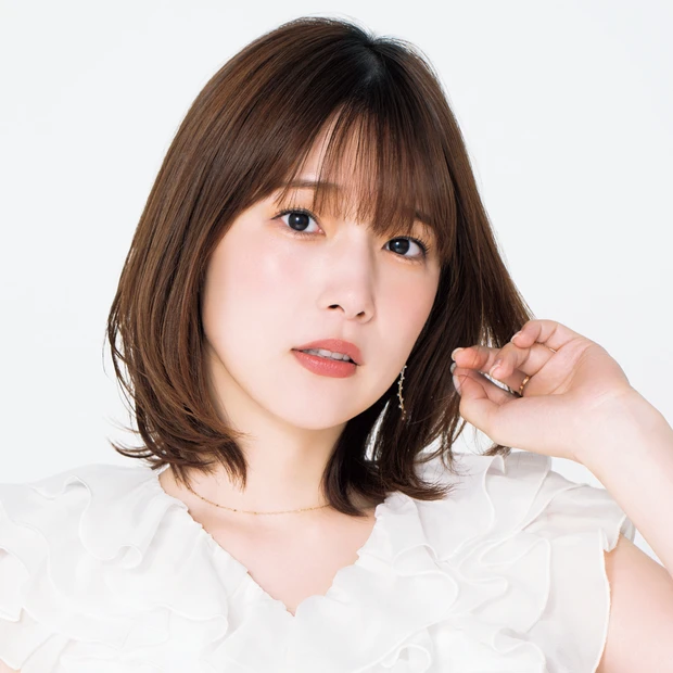 内田真礼さんが挑戦！ みんベス受賞コスメから選んだアイテムで大人のデート…