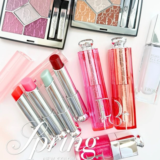 【春コスメ2026】ディオールの春新色を全色スウォッチ！ スイーツのようにポップな色彩と輝きが楽しめ…