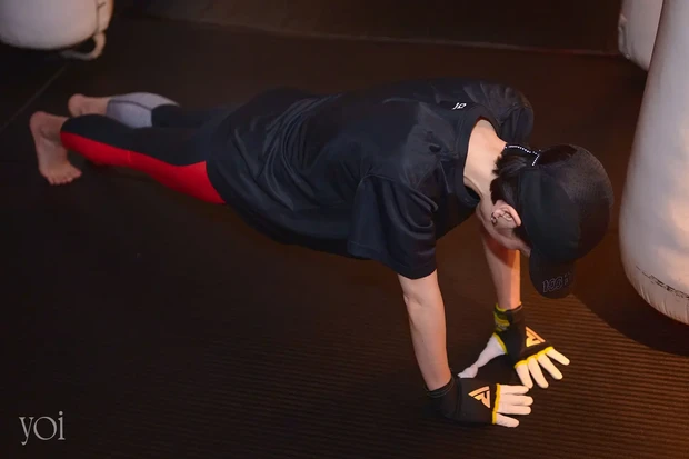 リライブシャツ リライブTシャツ リライブシャツ令和の虎 腕立て伏せ プッシュアップ リライブシャツα ビーモンスター ビーモン