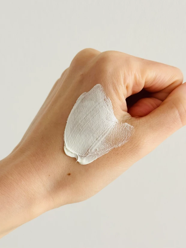 オバジC デイセラムUVのテクスチャー