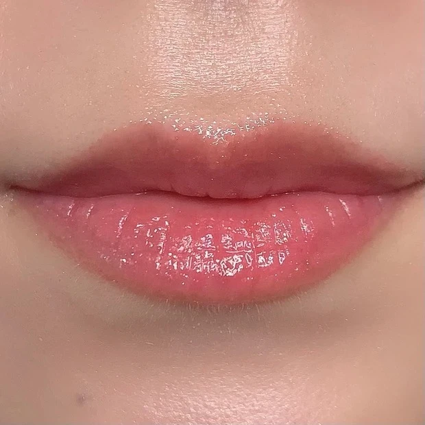 ヴィセの“宝石リップ”こと 「ジェミィ ティント セラム」人気色口コミ&レビュー 人気色②BE370 コーラルクォーツ