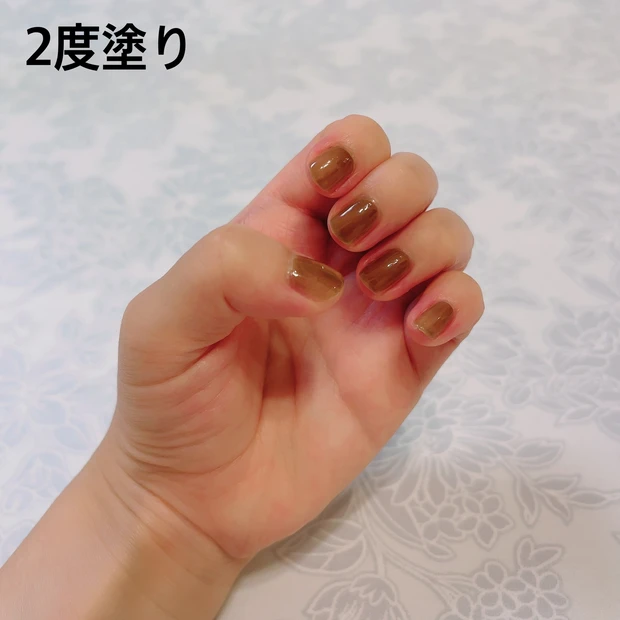キャンメイクのカラフルネイルズ N72の2度塗り