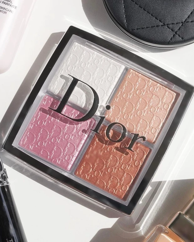 【オッス！推しコス】溺愛ブランドDiorのなかでも、愛してやまないハイライトの魅力をたっぷり解説。初買いコスメやプレゼントにもおすすめ。バックステージのフェイスグロウとの違いや、おすすめの【メイクHOWTO】も紹介します！_4_2