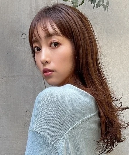 顔まわりカット２