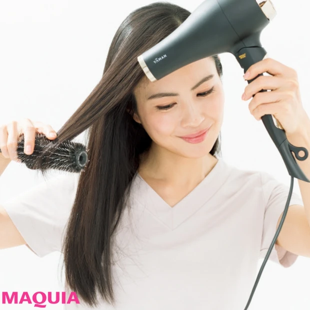 髪のエイジング「うねり」の予防と対策法は？ オイルパック&丁寧なブローが…