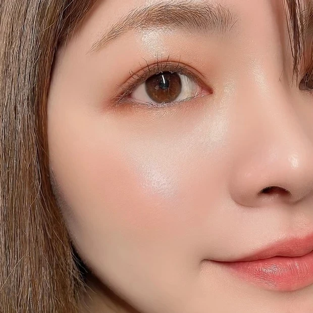 hince ヒンス トゥルーディメンショングロウチーク G004 ベアリフレクション