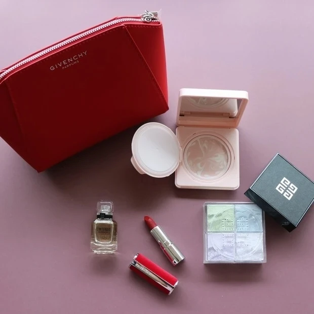 【4位】マキアインフルエンサーたちの溺愛コスメを大公開! 魔女工場、イルコルポ、無印良品など、話題アイテム続々