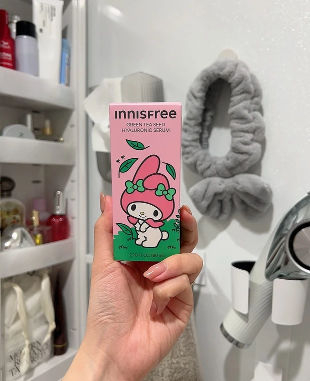 マキア サンリオコラボコスメ Innisfree(イニスフリー)グリーンティーシード ヒアルロン セラム