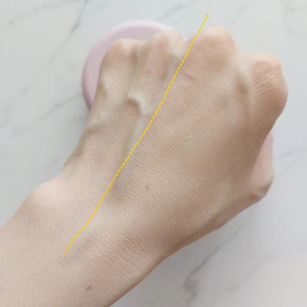 ワンダーベルベットラスティングクッション ファンデーション スウォッチ