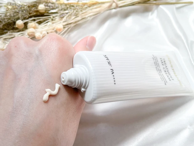 カバーマーク トリートメント デイ クリーム