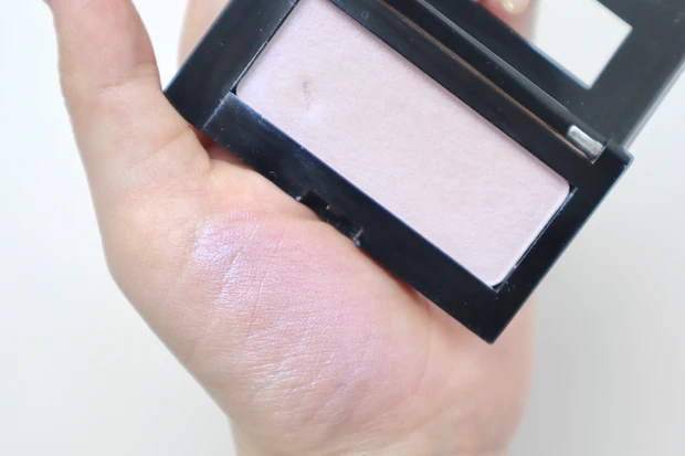 シュウウエムラ フェイスカラー ir スウォッチ