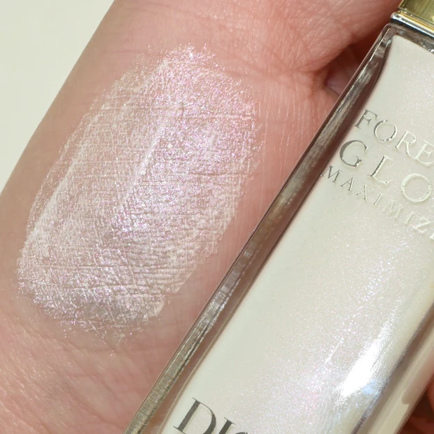 Dior ディオールスキン フォーエヴァー グロウ マキシマイザー 001 アブラカダディオール ハイライト