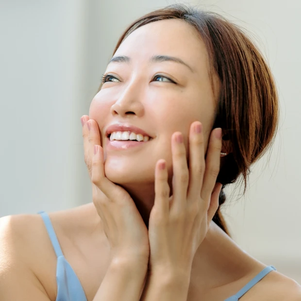 神崎 恵さんの愛用品！ 華のある素肌を支えるスキンケアはコレ