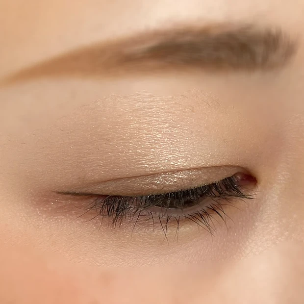 ルナソル アイシャドウ新色 04 12℃ signs of spring メイク