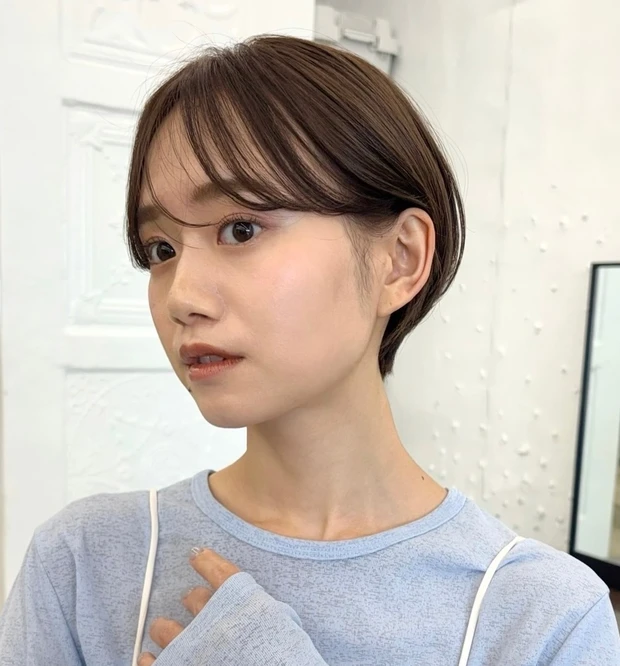 髪型　ショート　ショートヘア　小顔ヘア　前髪あり　カットのポイント