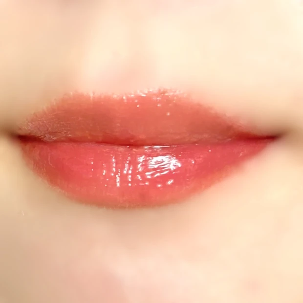 JUDYDOLL(ジュディードール)「ミニちゅるティントリップ G07 まろやかポメロ」の塗布画像