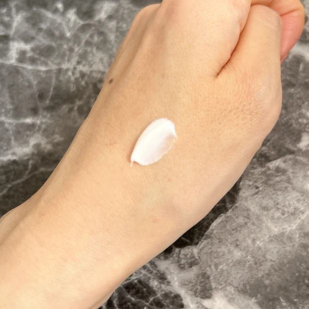 カネボウ  クリームインデイ　テクスチャー