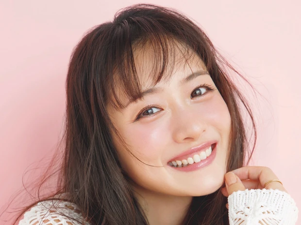 【石原さとみさん】「自分を信じているから、一喜一憂することもなくて」生き方を支える思い＆愛用品７選もご紹介！