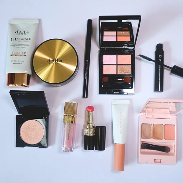 【MAQUIA6月号】エトヴォスの新作アイシャドウで作る！大人かわいい夏のピンクメイク💓_4